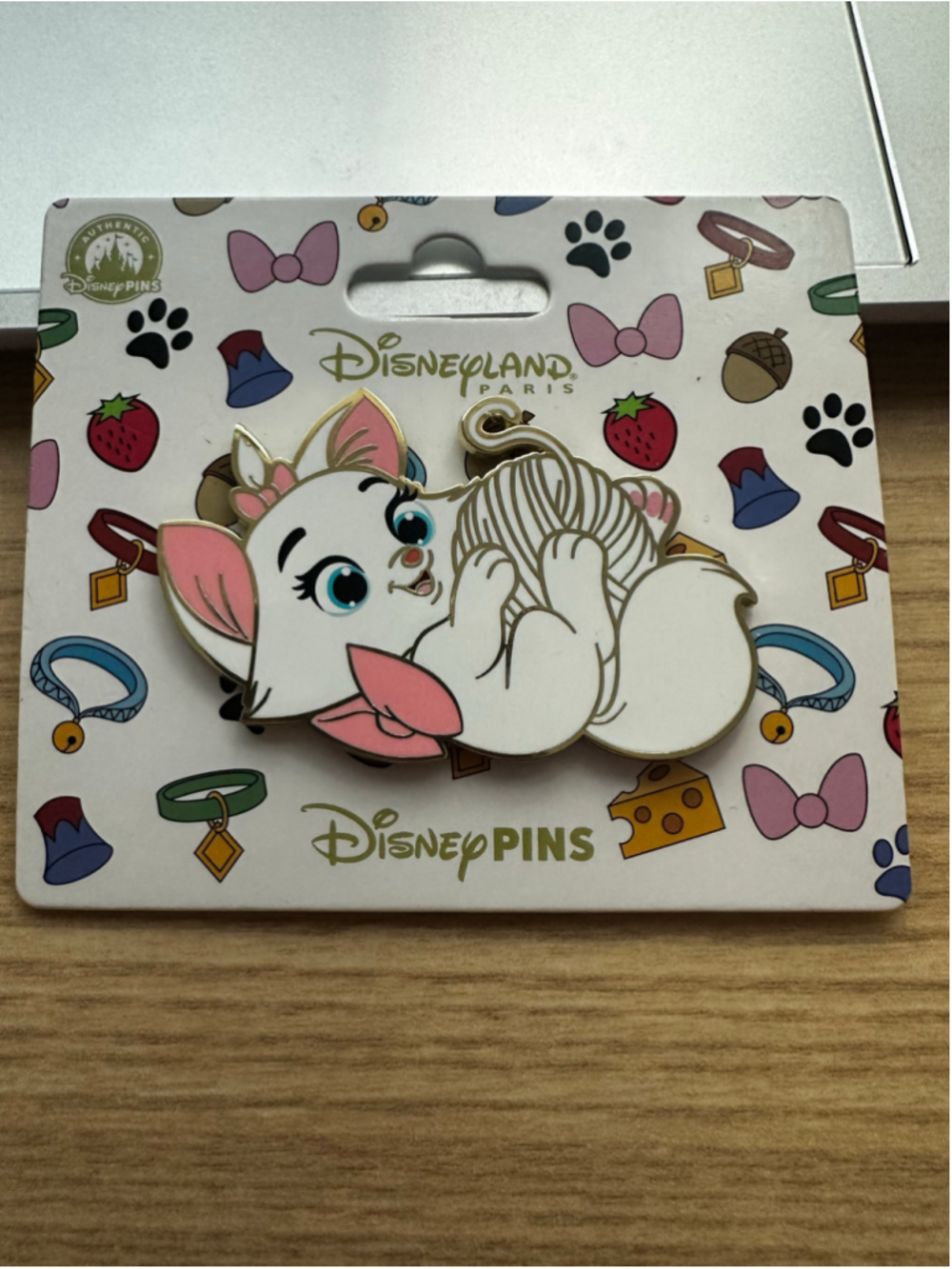 2025 Disneyland Paris DLP Marie Aristocats With Yarn Open Edition Pin NEW